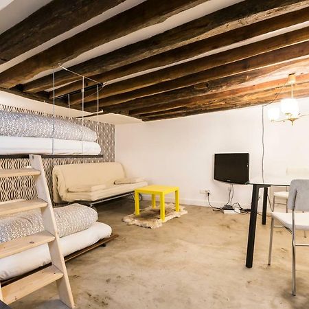 Charming 20M² Near Le Marais Apartment Paris Exterior photo